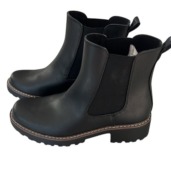 Universal Thread Womens Size 9 Black Chunky Heel Ankle Boot Slip On Faux Leather - Picture 2 of 8